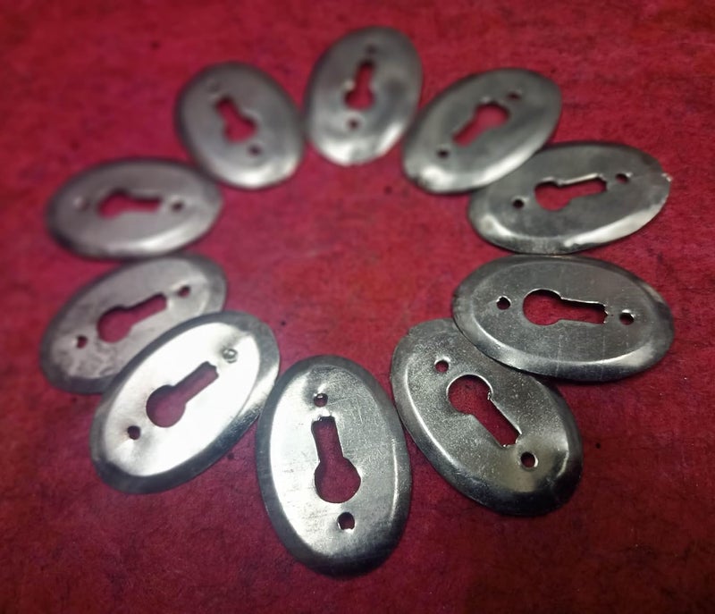 Oval Shap Key Hole Round Length25 cm with2 cm Silver 10 pcs  - Image 1