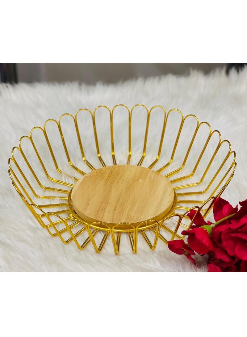 سلة فواكة وخضروات دائرية معدن بقعدة خشب (جولد)  - Image 1