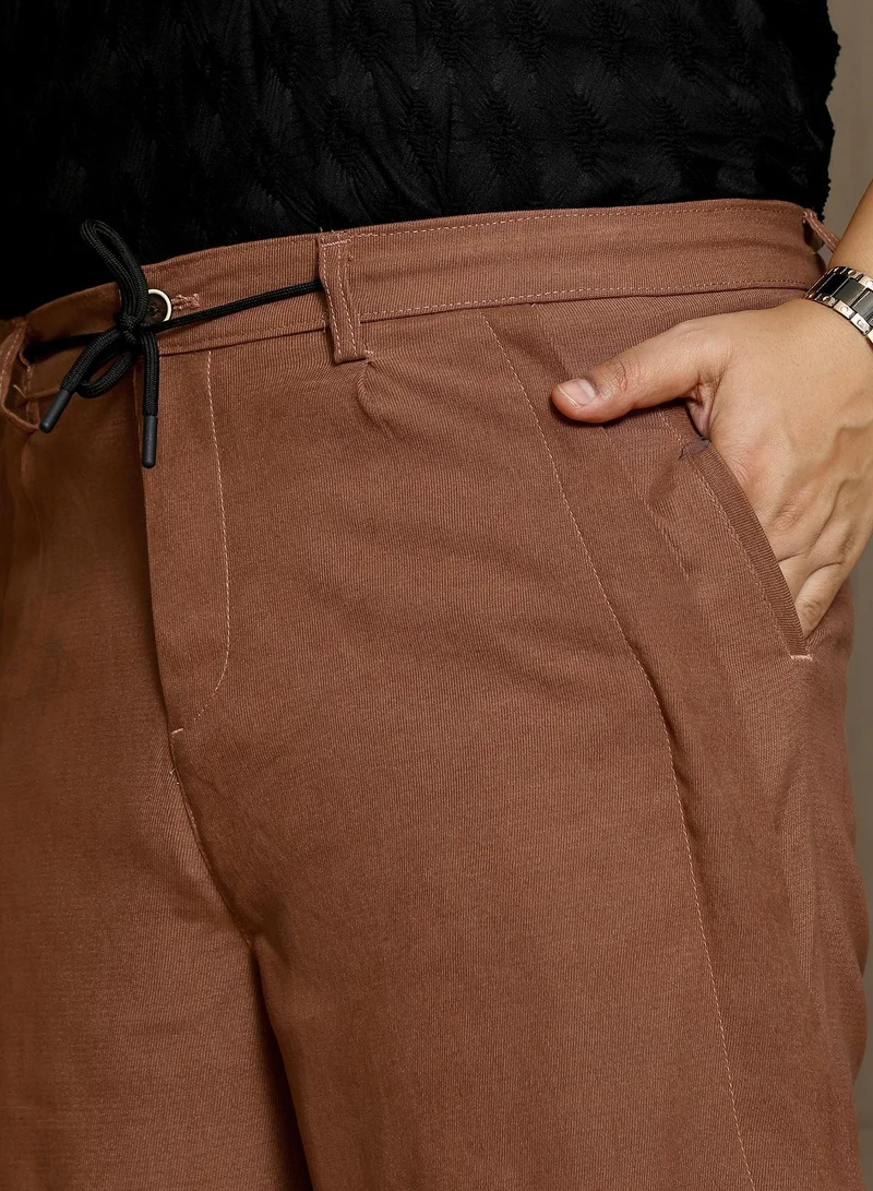 Instafab Plus Men's Rust Brown Twill-Panelled Chino Trousers بنطلونات | مقاسات كبيرة | يومية | مريحة | كاجوال | للاستخدام اليومي