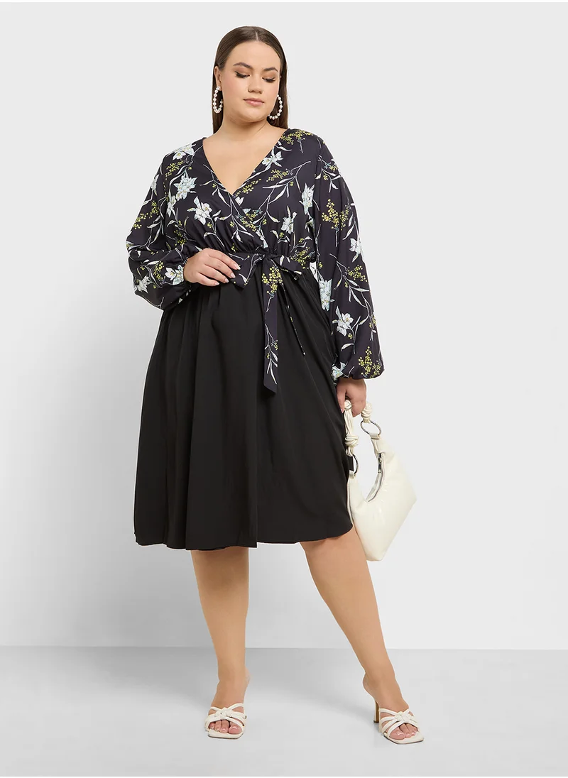 ايلا بلس Floral Print Dress