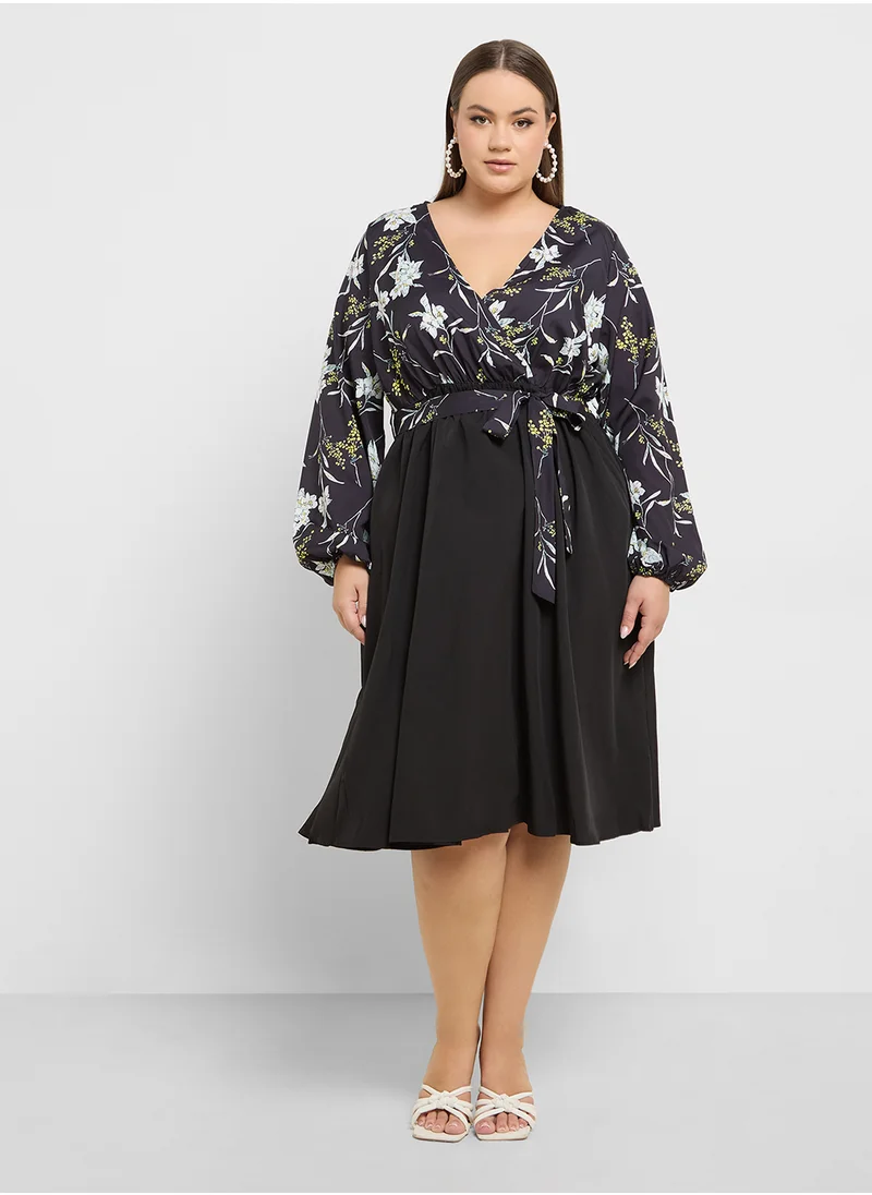 ايلا بلس Floral Print Dress