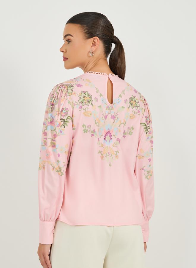 ستايلي بلوزة بقصة عادية وياقة مستديرة وطبعة موضعية - Image 5
