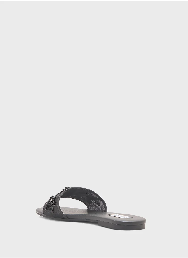 ستيف مادن Miyah Single Strap Flat Sandals