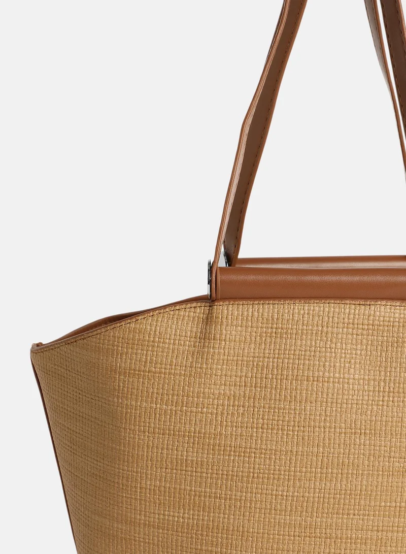 Haute Sauce Solid Zip Lock Regular Jute Hand Bag For Women