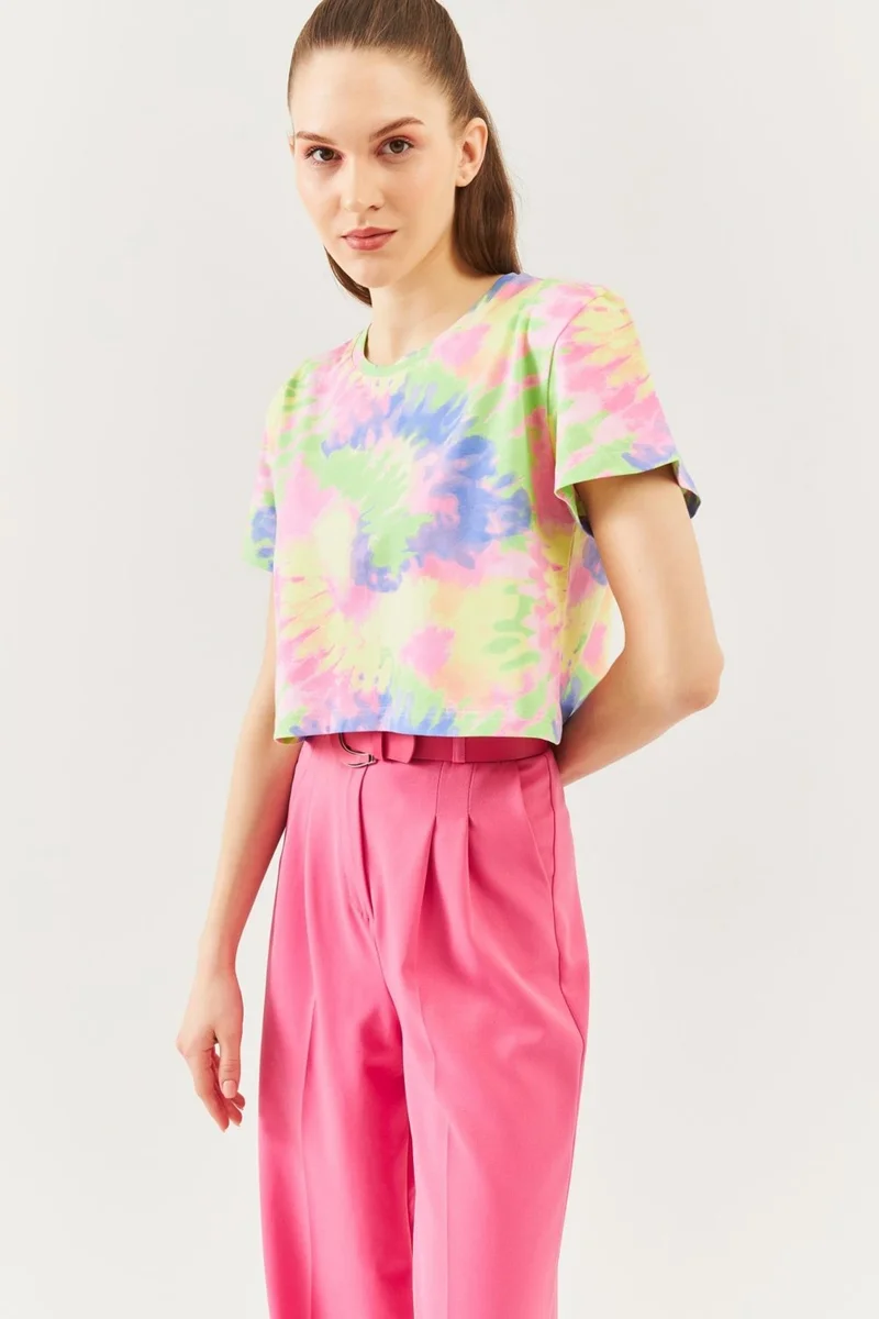 Butikgiz Batik Rainbow Oversize Comfortable 100% Cotton Combed Crew Neck Short Sleeve Basic Crop T-Shirt