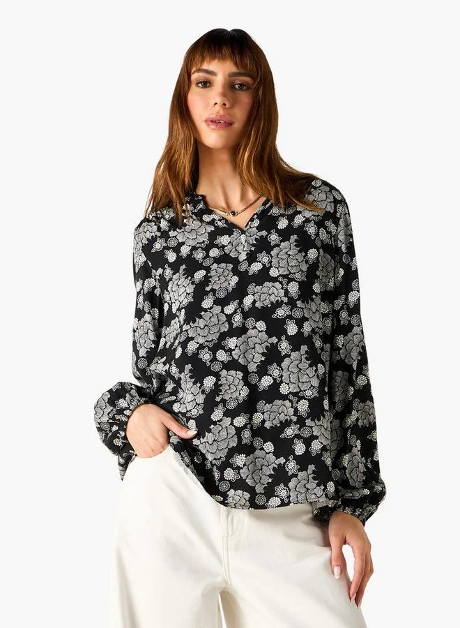 Splash FAV Floral Print Top with V-neck and Long Sleeves