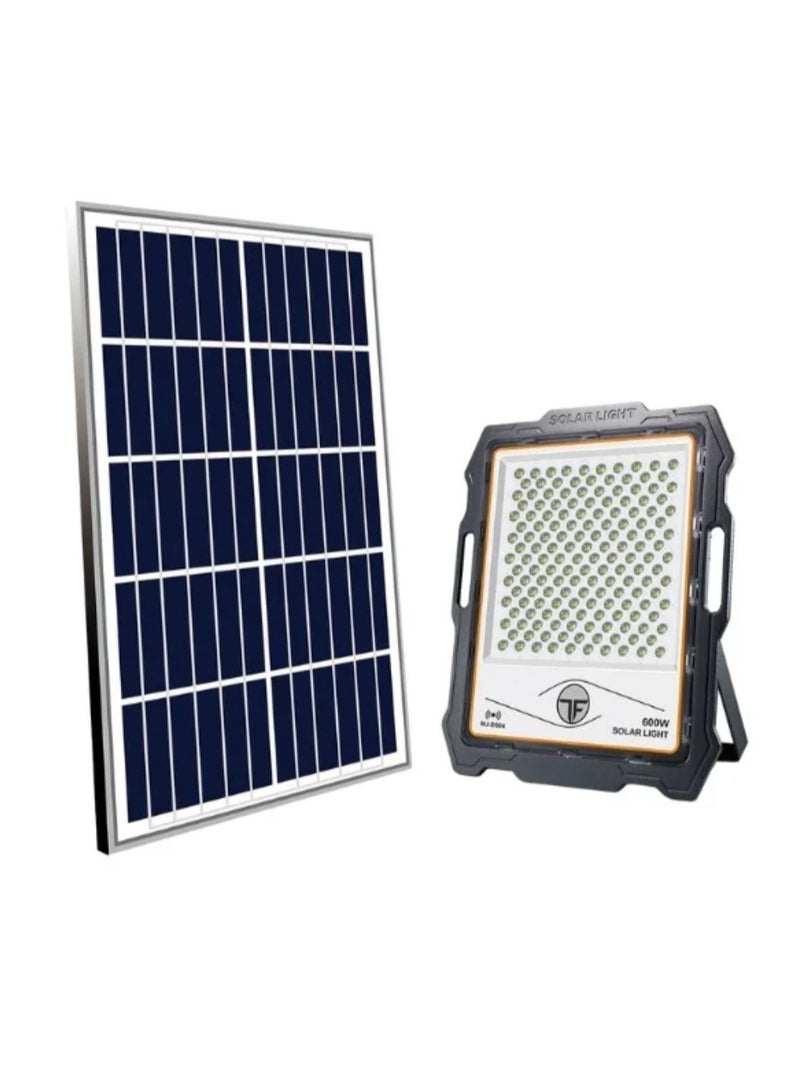 Solar-Powered Remote Control Exterior LEDs Lamp Black 600W - Image 1