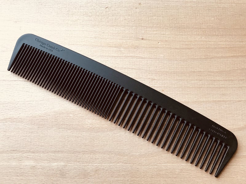 Chicago Comb Model 6 Carbon Fiber, 7 inches (17.8 cm) long, anti-static, graphite black, made in USA - Image 4