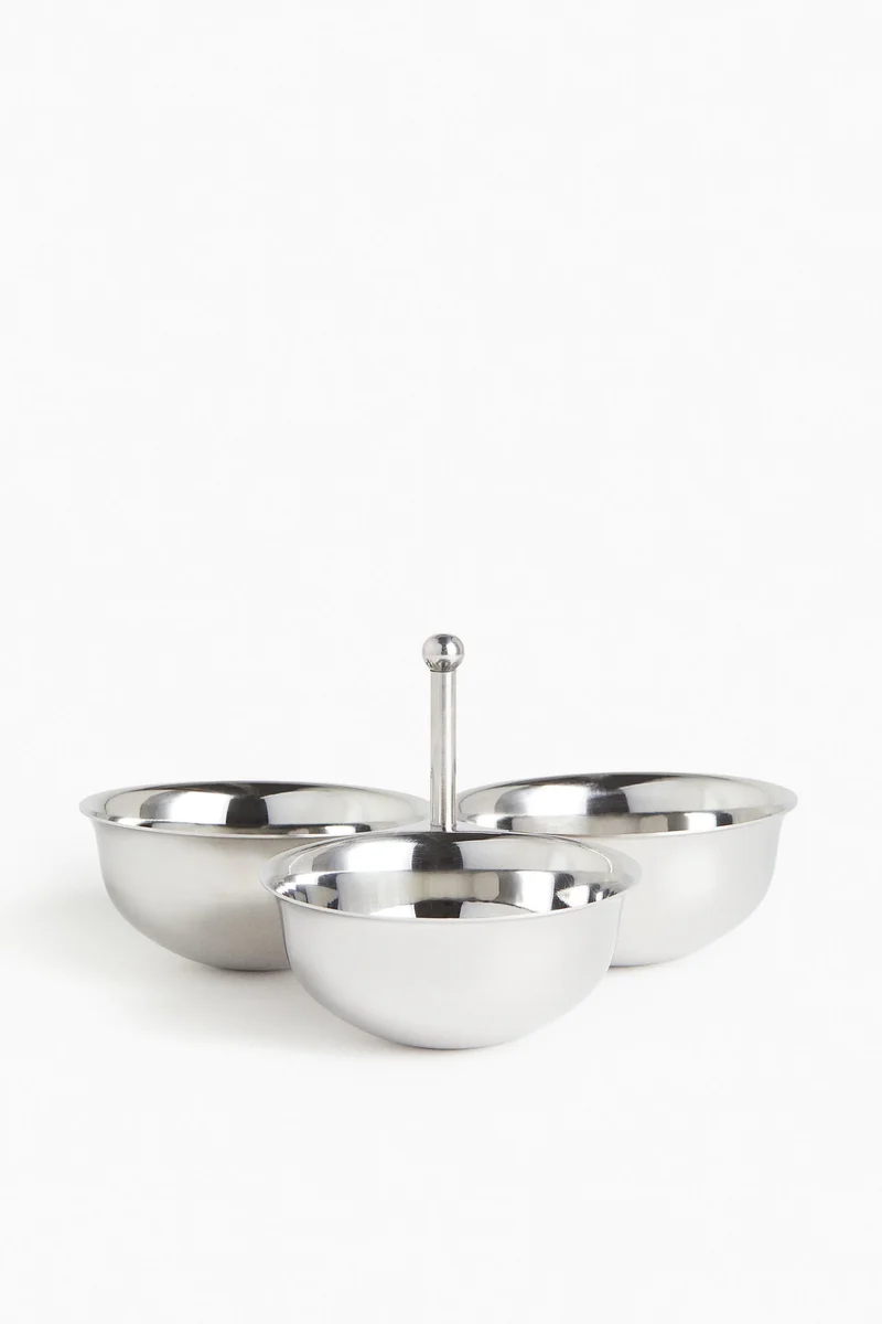 اتش اند ام سلطانية تقديم ثلاثية من الستانليس ستيل