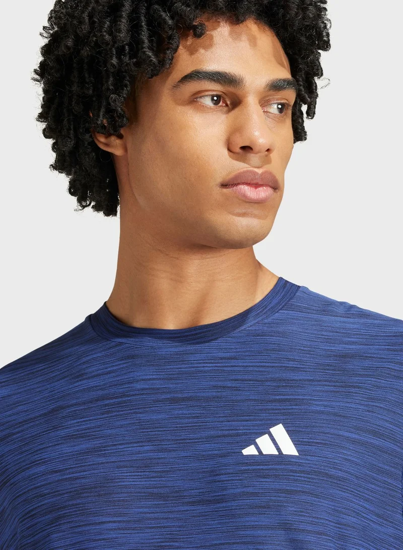 adidas ليقنز اسينشال بنمط ميتاليك