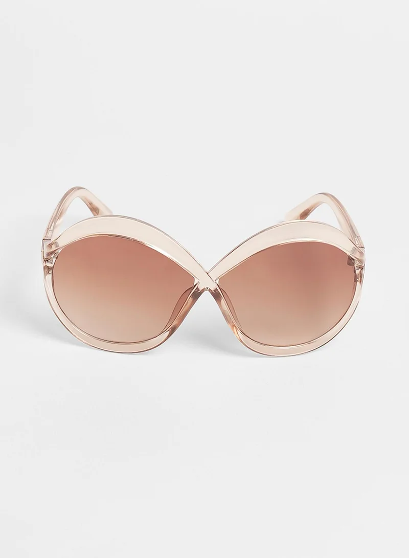 Haute Sauce The Ombre Twist Oversized Sunglasses - Ash Brown