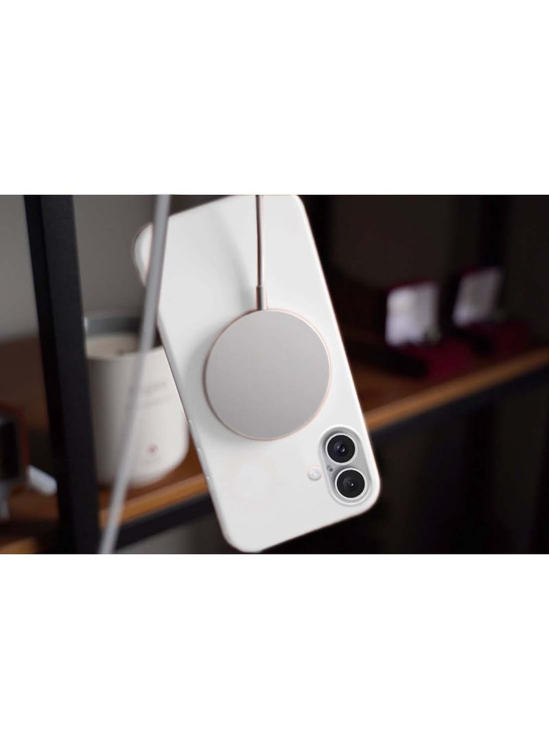 دبليو تيك غطاء الحماية سائل ناعم من السيليكون لآيفون 16 2024 من أبل - أبيض - Image 5