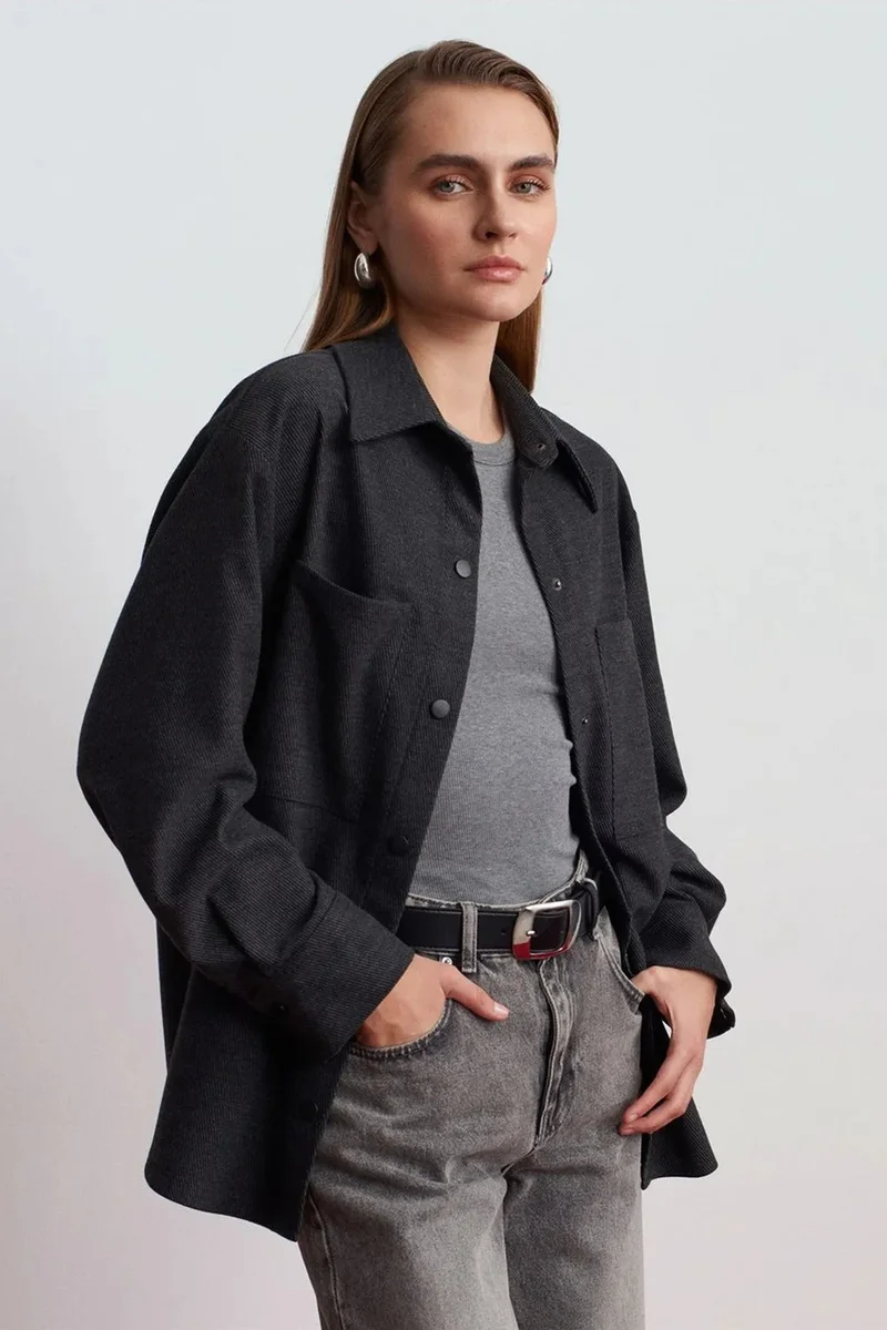 DILVIN Oversized Long-Sleeve Knit Overshirt