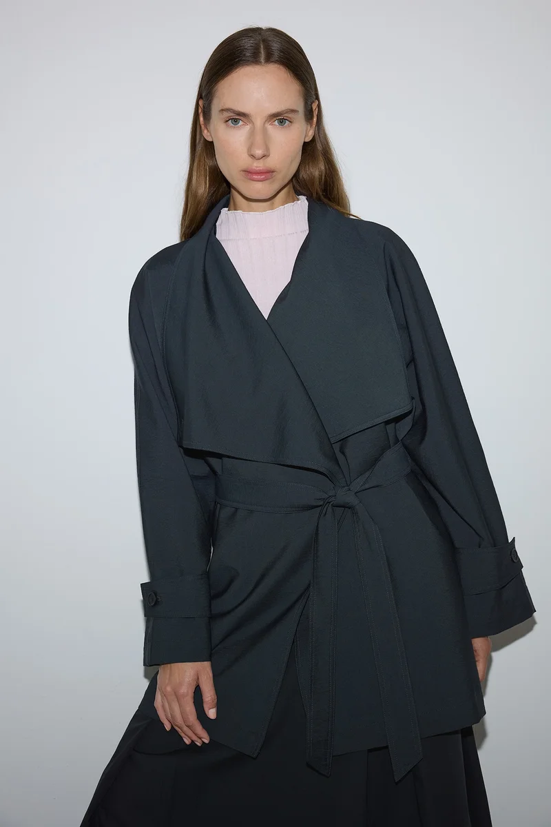 ديفاكتو Regular Fit Woven Trenchcoat