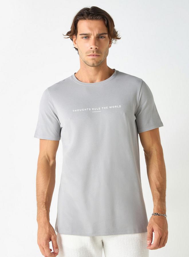 ايكونيك تيشيرت بياقة ضيّقة وأكمام قصيرة وطبعات تايبوجرافيك من آيكونيك - Image 1