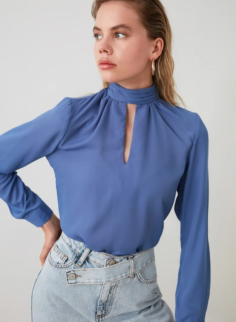 trendyol Front Keyhole Top