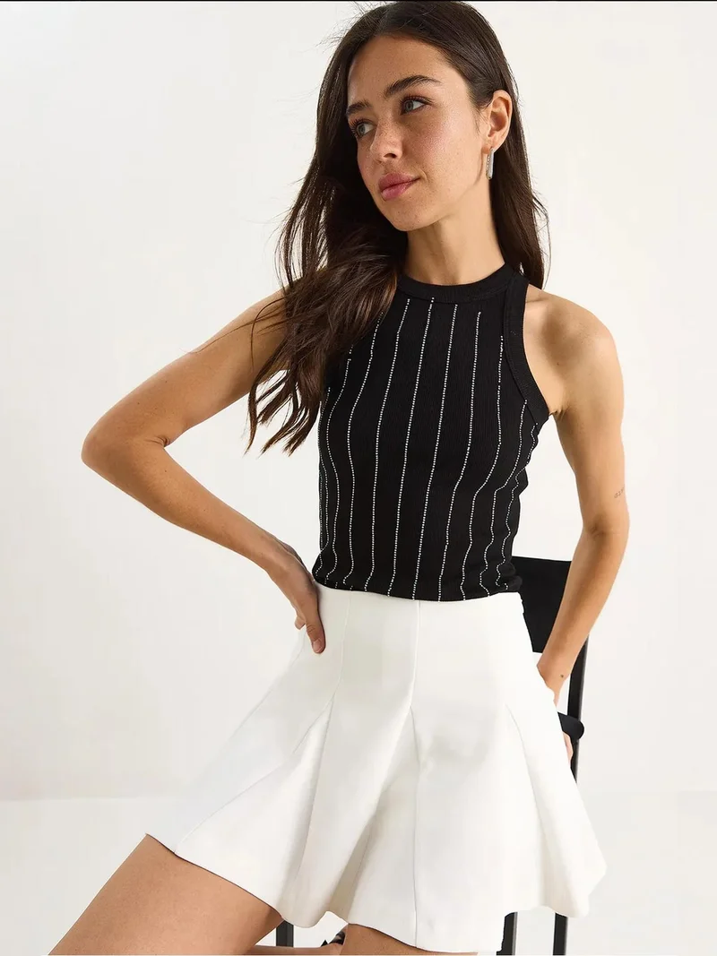 Bianco Lucci LUCCI Striped Ribbed Crew Neck Crop Top