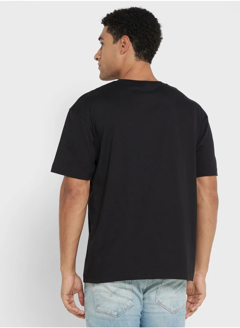 CALVIN KLEIN Logo Crew Neck T-Shirt