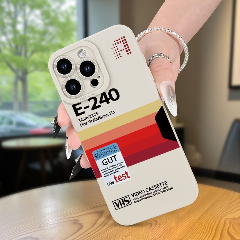 غلاف هاتف أبيض متوافق مع iPhone 7 Plus 8 Plus، بنقش شريط فيديو قديم (VHS)، بتصميم أنيق، ملمس غير لامع، مقاوم للسقوط. - Image 4