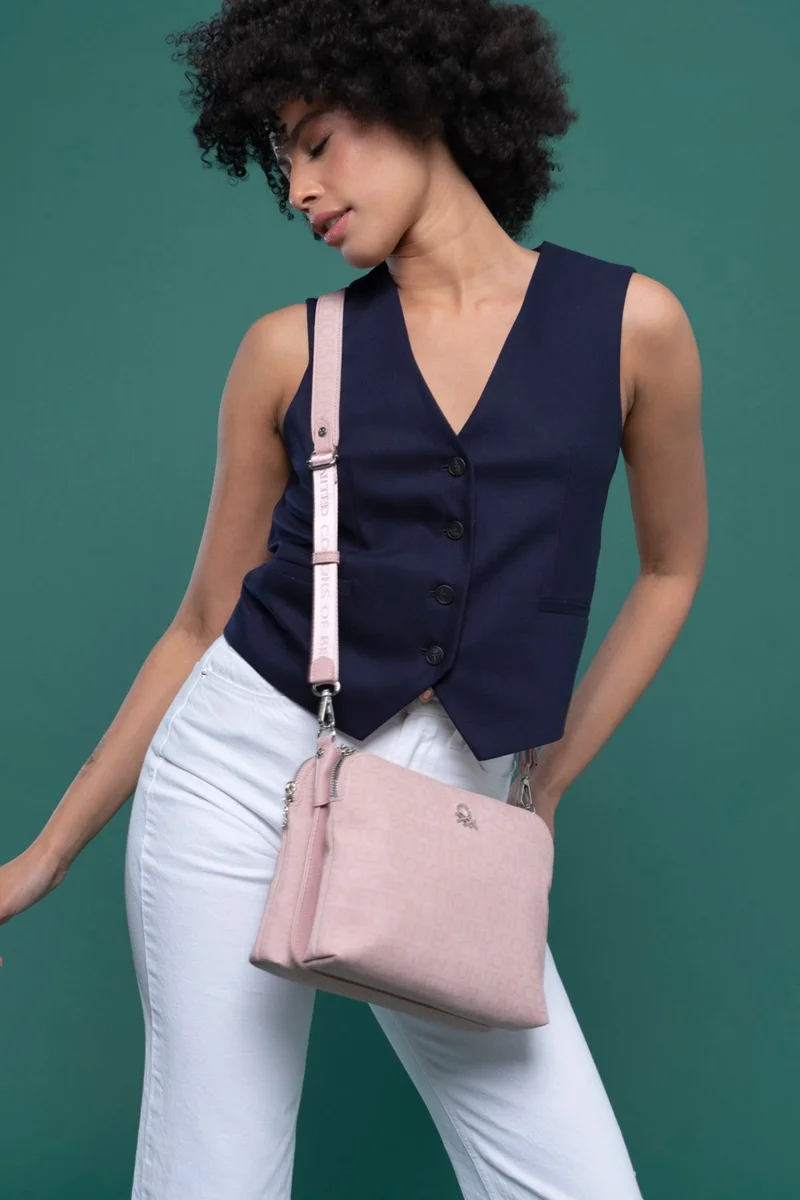 يونايتد كولورز أوف بينتيون Benetton Women's Crossbody Bag Powder BNT1275