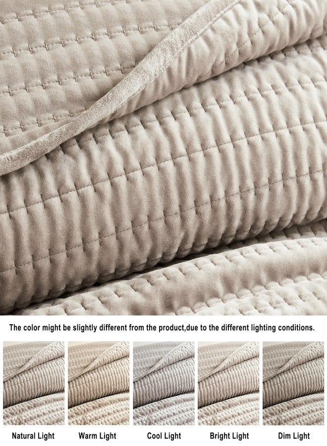WDCOZY طقم لحاف مخملي مزدوج من WDCOZY - غطاء سرير ناعم وخفيف الوزن بنمط بيج مخطط ومطرز، غطاء سرير ريفي محايد اللون بنمط ريفي، لحاف دافئ وخفيف الوزن من مجموعة مفروشات عصرية، 3 قطع - Image 4