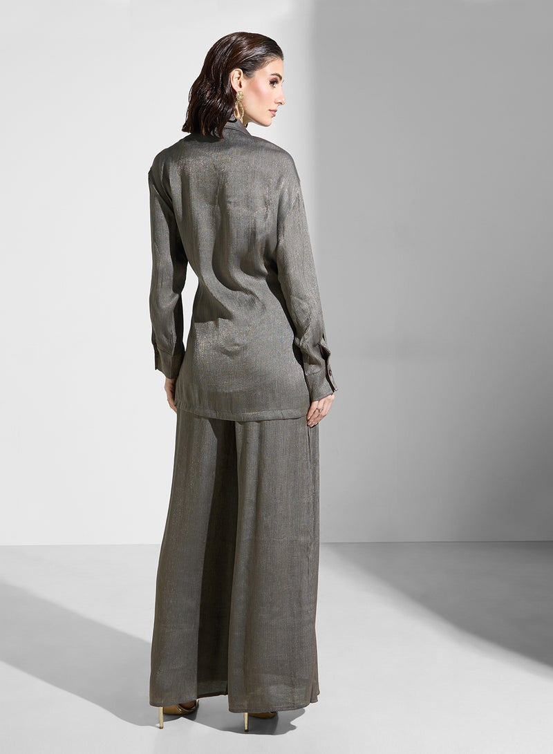 خزانة طقم قميص وبنطلون بتفاصيل ربطة - Image 2