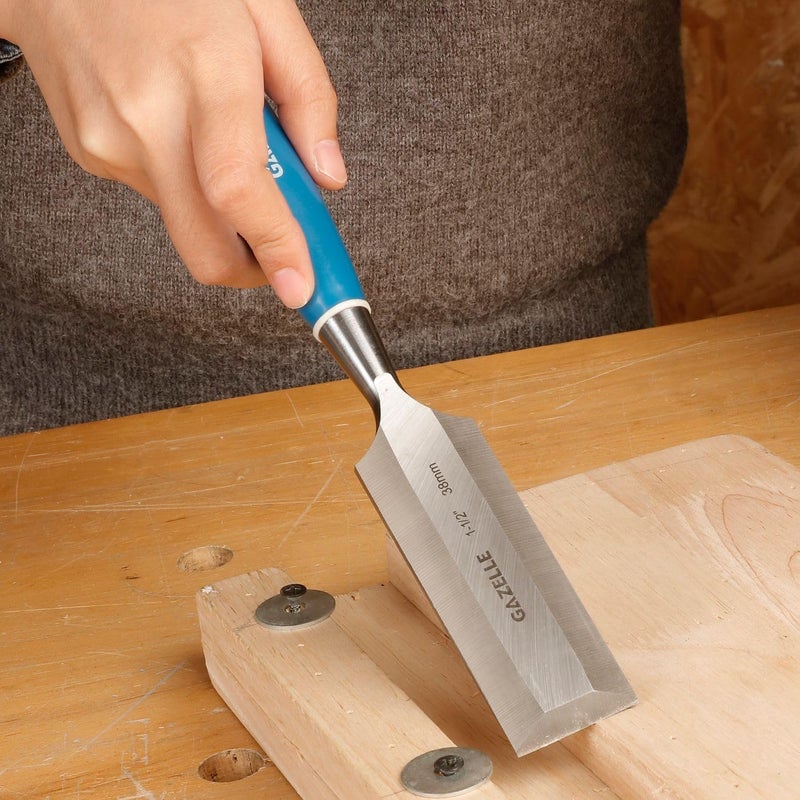 Gazelle Gazelle 1-1/2 Inch Bevel Edge Wood Chisel - Image 5