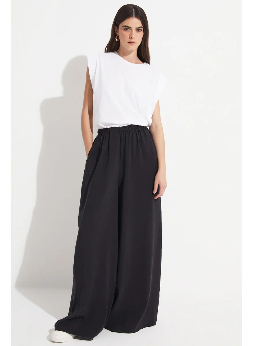 جون Basic Cotton Crew Neck Sleeveless T-Shirt