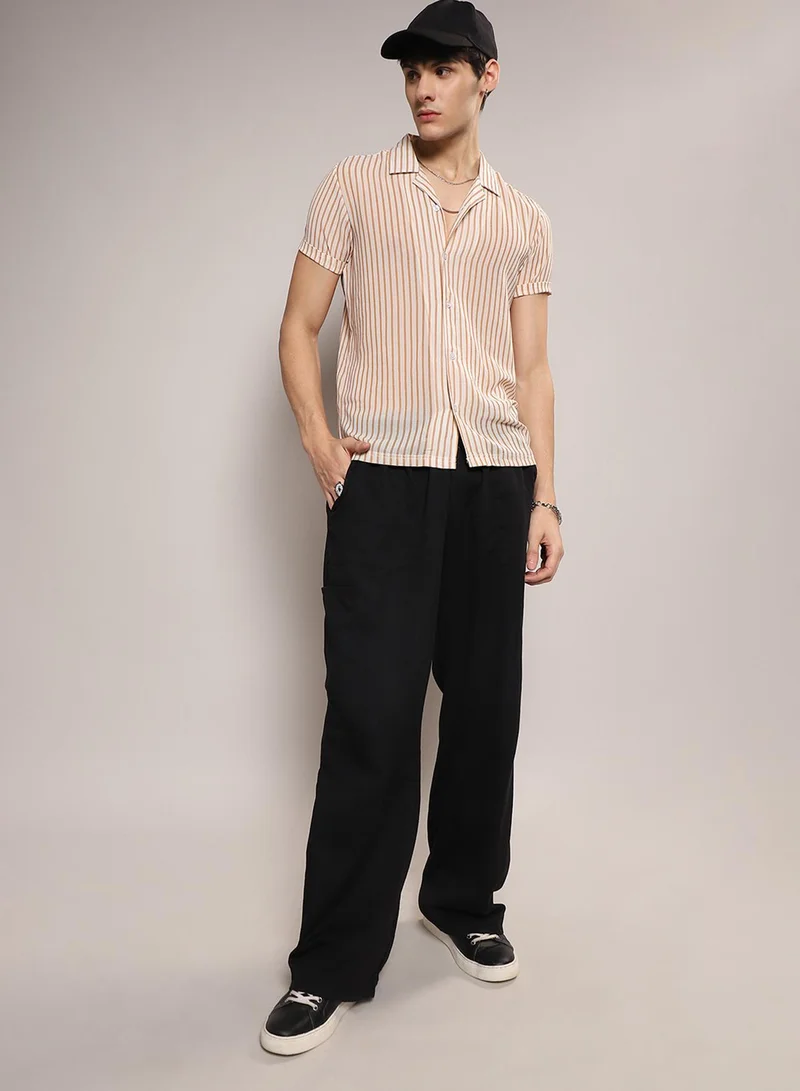 Campus Sutra Campus Sutra Men's White & Brown Unbalanced Striped Shirt For Casual Wear | Spread Collar | Short Sleeve | Button Closure | Shirt Crafted With Comfort Fit For Everyday Wear