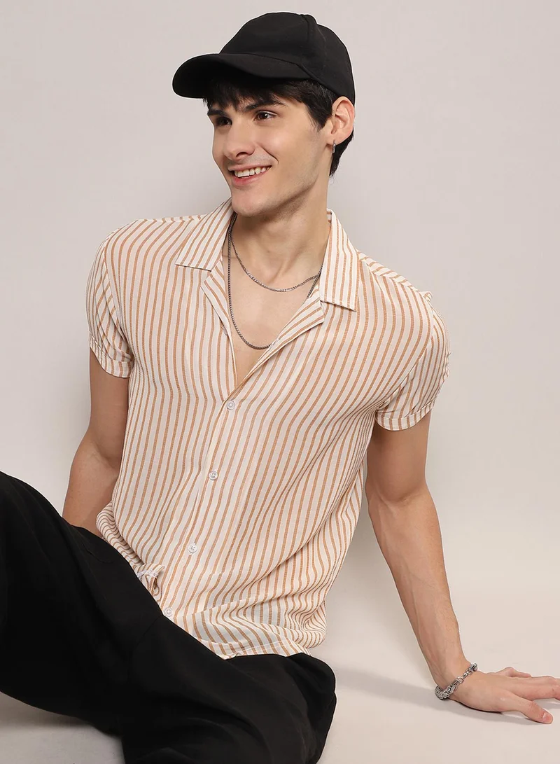 Campus Sutra Campus Sutra Men's White & Brown Unbalanced Striped Shirt For Casual Wear | Spread Collar | Short Sleeve | Button Closure | Shirt Crafted With Comfort Fit For Everyday Wear