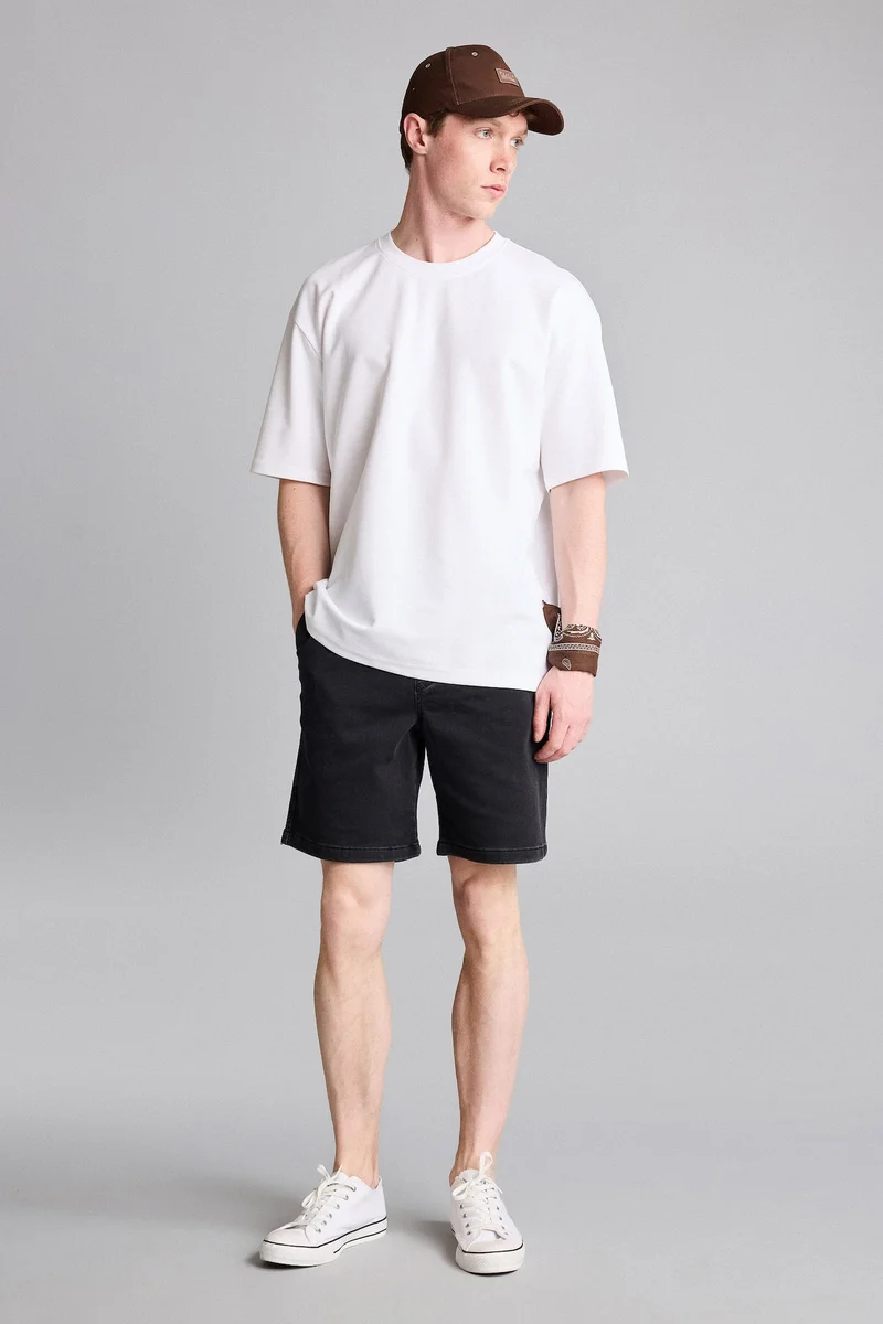 ديفاكتو Regular Fit Bermuda Shorts