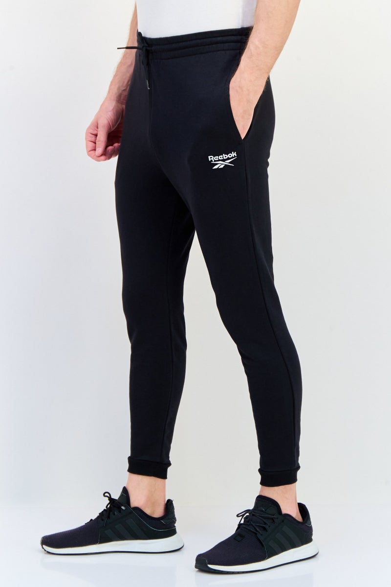 Reebok سروال رياضي للرجال مناسب في الهواء الطلق، أسود - Image 2