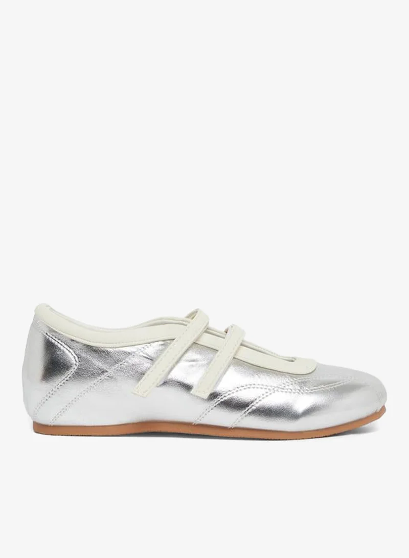 Styli Metallic Look Sneakers with Hook and Loop