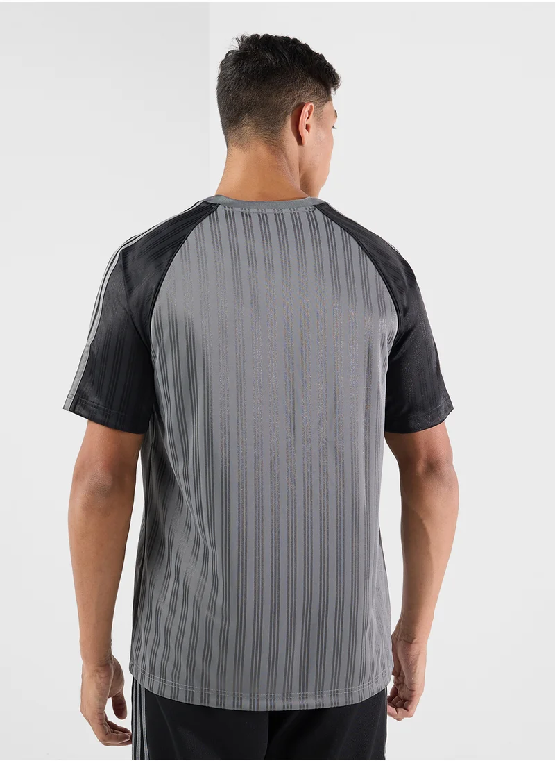 اديداس اوريجينالز Superstar Logo Jersey