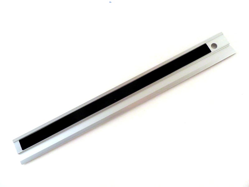 Shinwa 24" Extruded Aluminum Cutting Rule Ruler Gauge with Non slip rubber Backing 33295 - Image 2