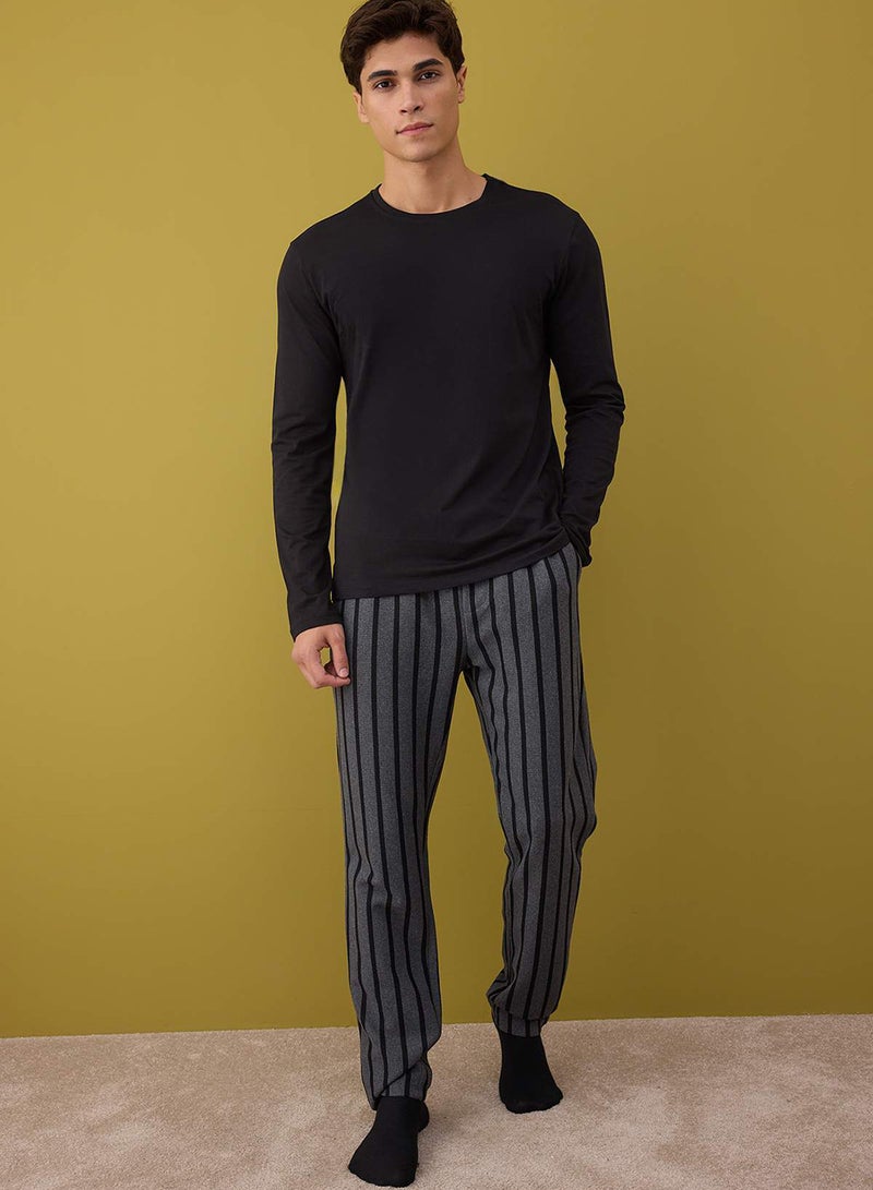 trendyol Black - Anthracite Regular Fit Striped Textured Knitted Pajama Set Tmnaw26Pt00006 - Image 1