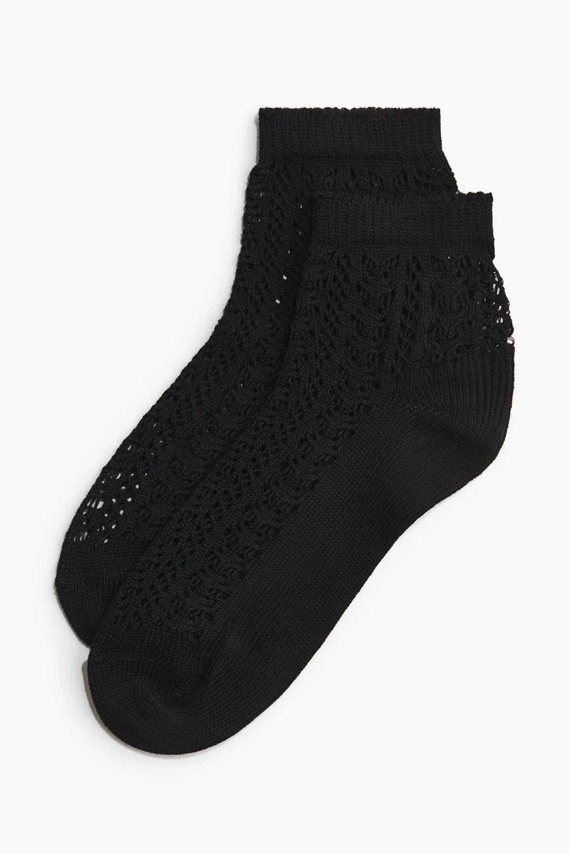 اتش اند ام جوارب بطول الكاحل بتصميم الكروشيه