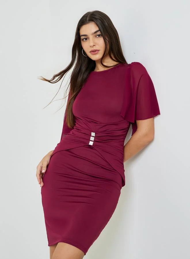 تايك تو Burgundy Cape Overlay Bodycon Mini Dress