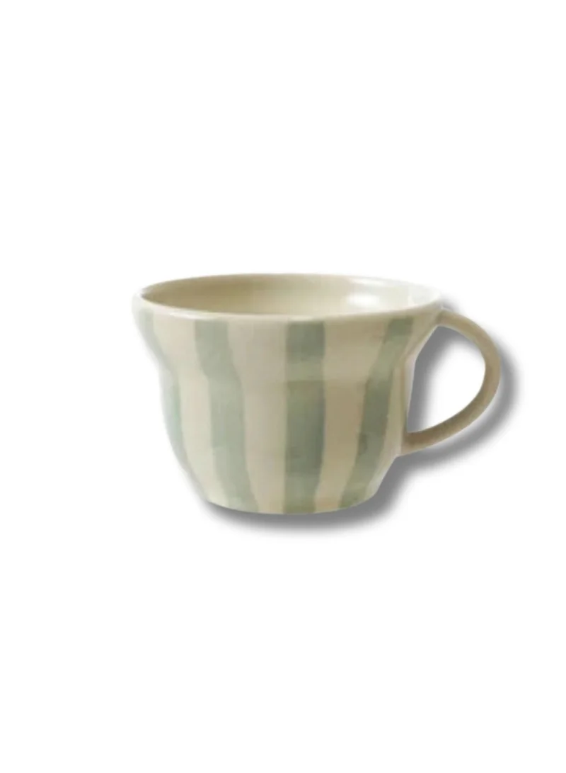 سوق الزعفران كوب فخاري مرسوم يدويًا بخطوط باللون الأزرق (سعة 8 أونصات)