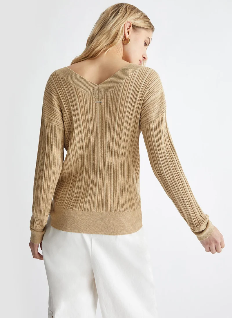 ليو جو سترة من اللوريكس بتصميم مطوي