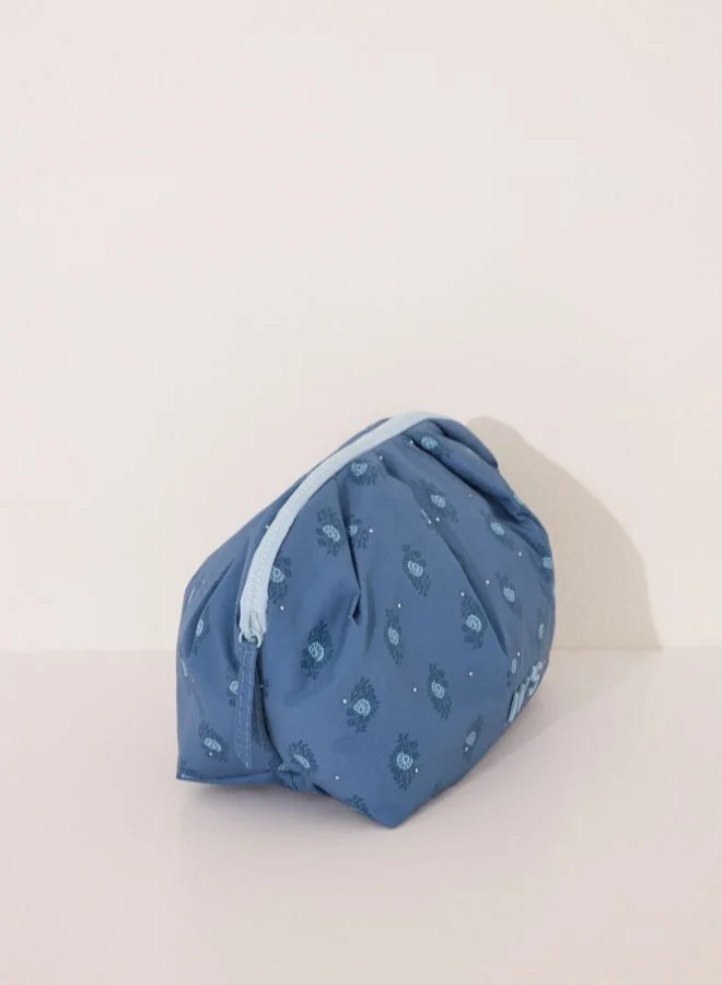 women'secret Large Quilted Blue Print Vanity Case