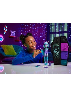 MONSTER HIGH Monster High  Doll and Fashion Set, Twyla  Doll, Skulltimate Secrets : Neon Frights , Dress-Up Locker with 19+ Surprises  - Image 2