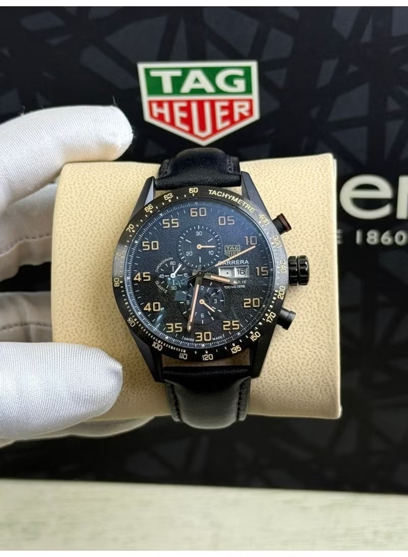 Men's leather chronograph wristwatch