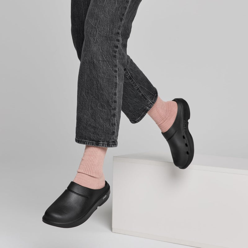 OOFOS OOcloog Recovery Clog, Black - Women’s Size 14, Men’s Size 12 - Image 5