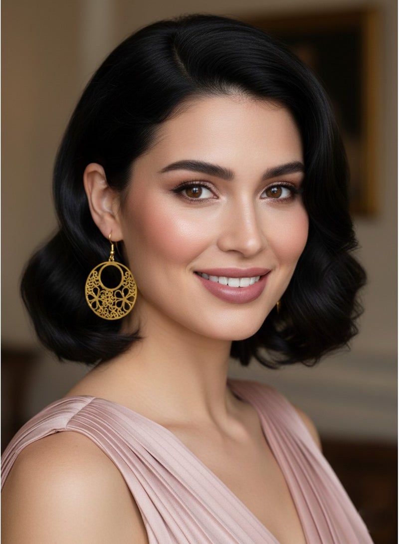 جوليا ستور أقراط متدلية دائرية مجوفة من الفولاذ المقاوم للصدأ المطلي بالذهب عيار 18 قيراطًا، بتصميم أنيق وفاخر مستوحى من الطراز المصري الشرقي البدوي التقليدي. هدية مثالية للنساء. - Image 3