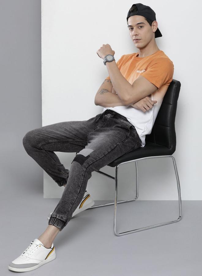 The Indian Garage Co Men Mid Rise Cut and Sew Panel Jeans - Image 5