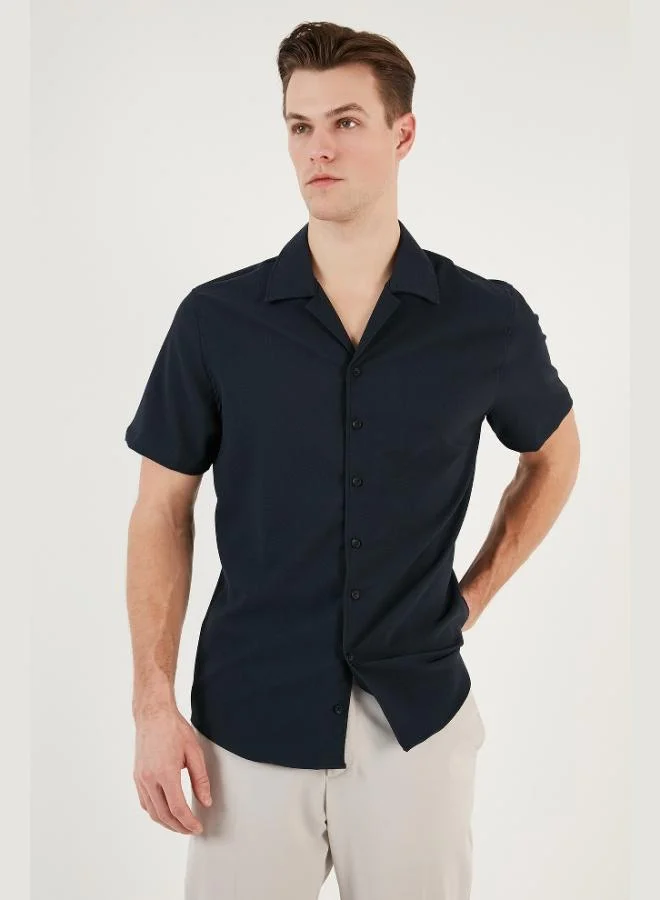 بوراتي قميص رجالي قصير الأكمام بقصة عادية من بوراتي، ياقة أباتشي