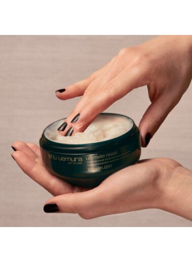 Shu Uemura Ultimate Reset Extreme Repair Treatment Very Damaged Hair 200ml - Image 4