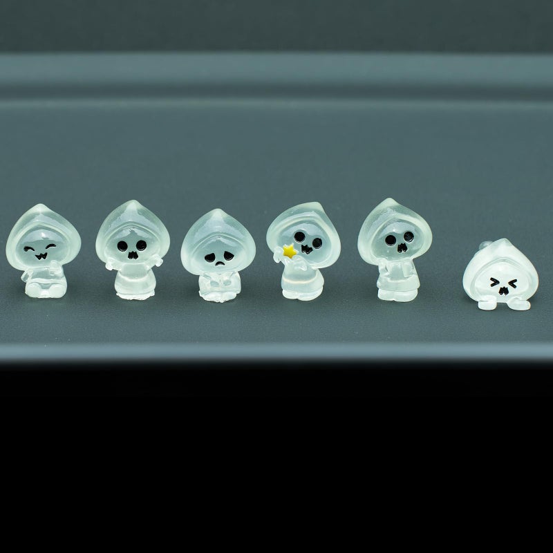 Rislobx Luminous Cloaked Ghost Car Dashboard Decorations, 6PCS Cute Ghost with Cape Rear View Mirror Ornament Horror Car Interior Accessories - Image 1