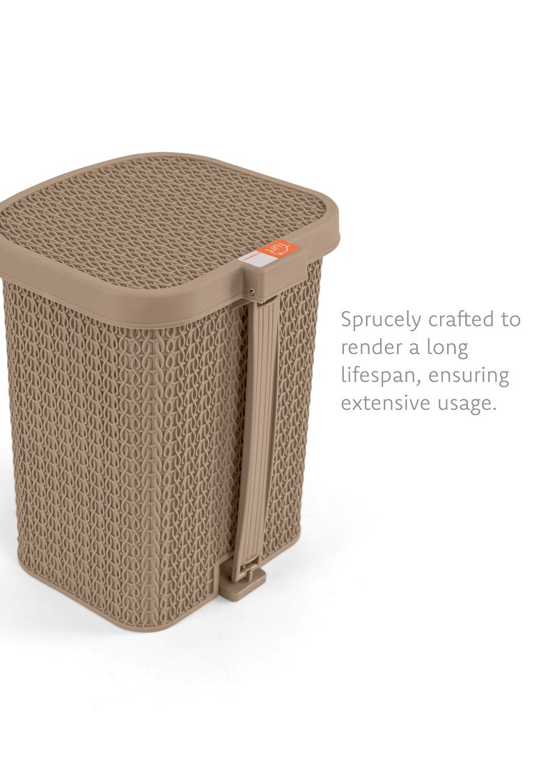 Turt Turt Step-on Waste Bin with Pedal 7 Ltr  - Image 3